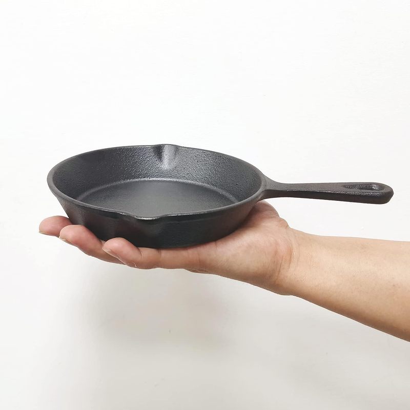 Cast Iron Skillet - Panela de Ferro Fundido de 6